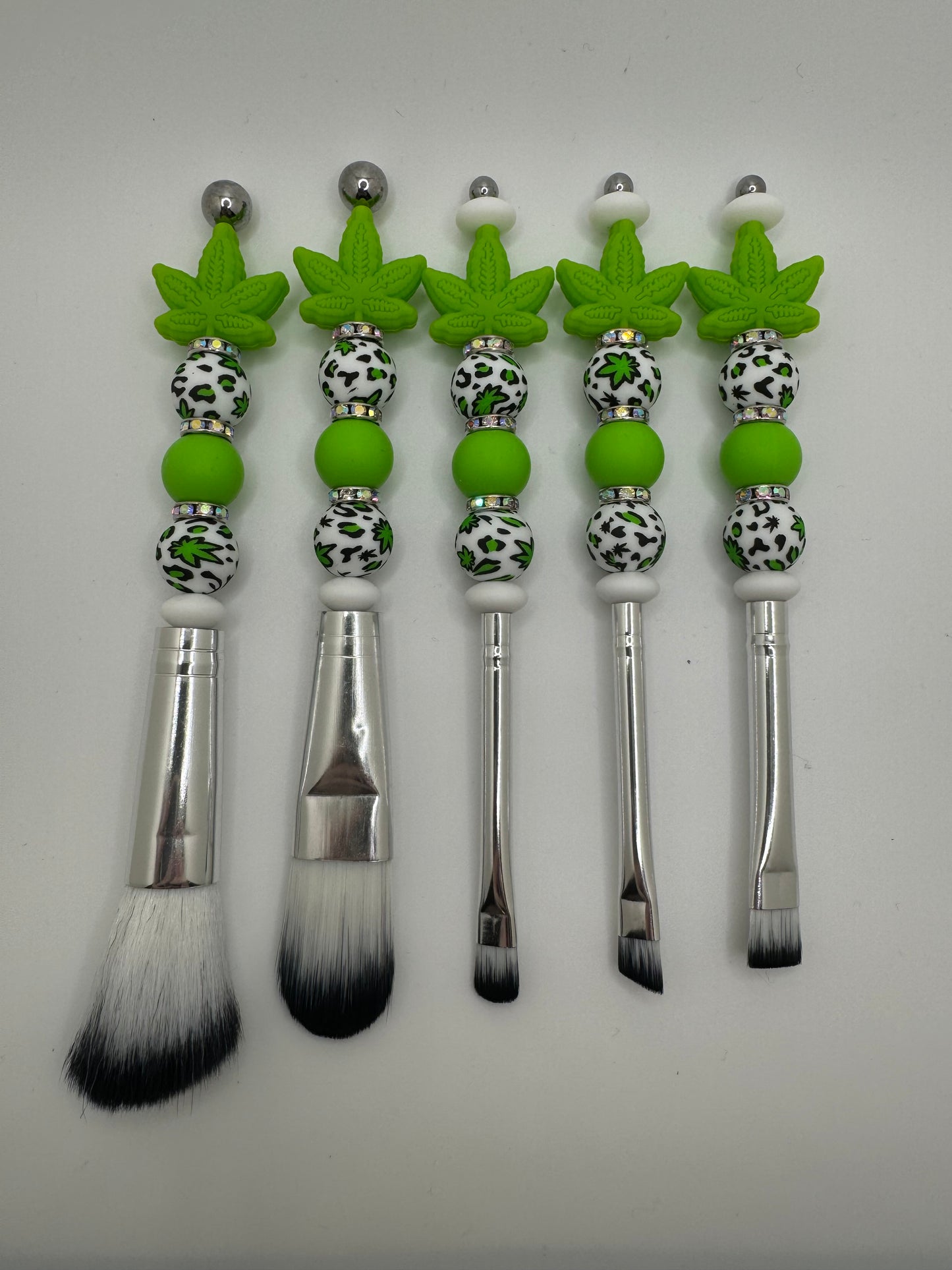 420 Themed Makeup Brush Set